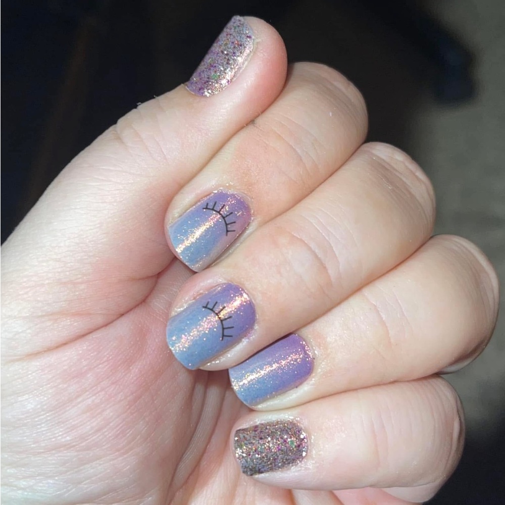 *Exclusive* Color Street: Wink (accent pack) | Limited Edition Clear Overlay - Picture 9 of 11